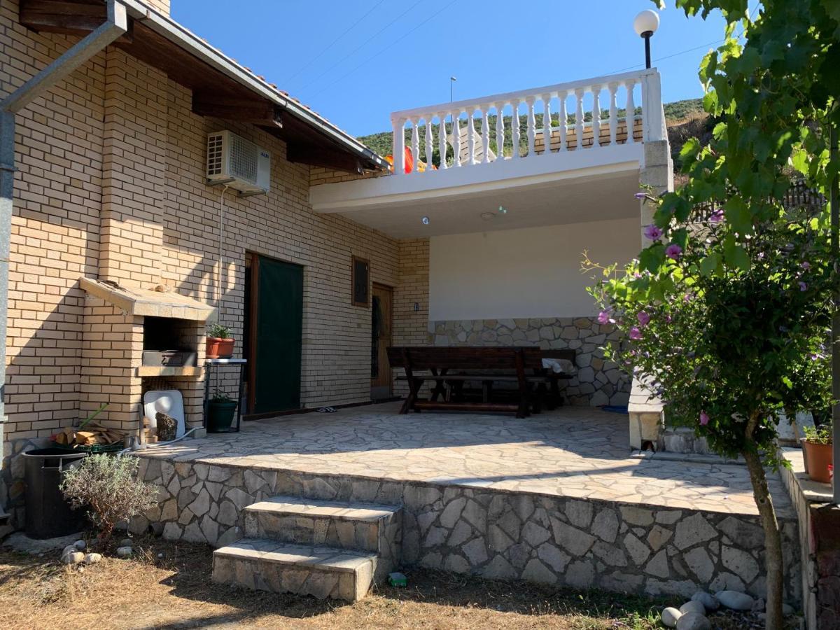 Holiday Home Bratica Улцин Екстериор снимка
