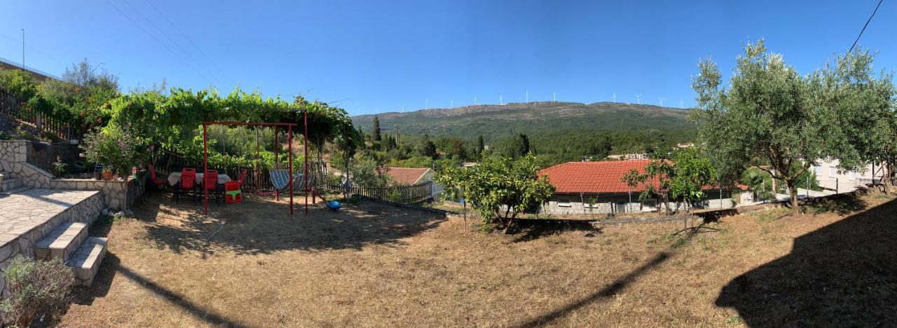 Holiday Home Bratica Улцин Екстериор снимка